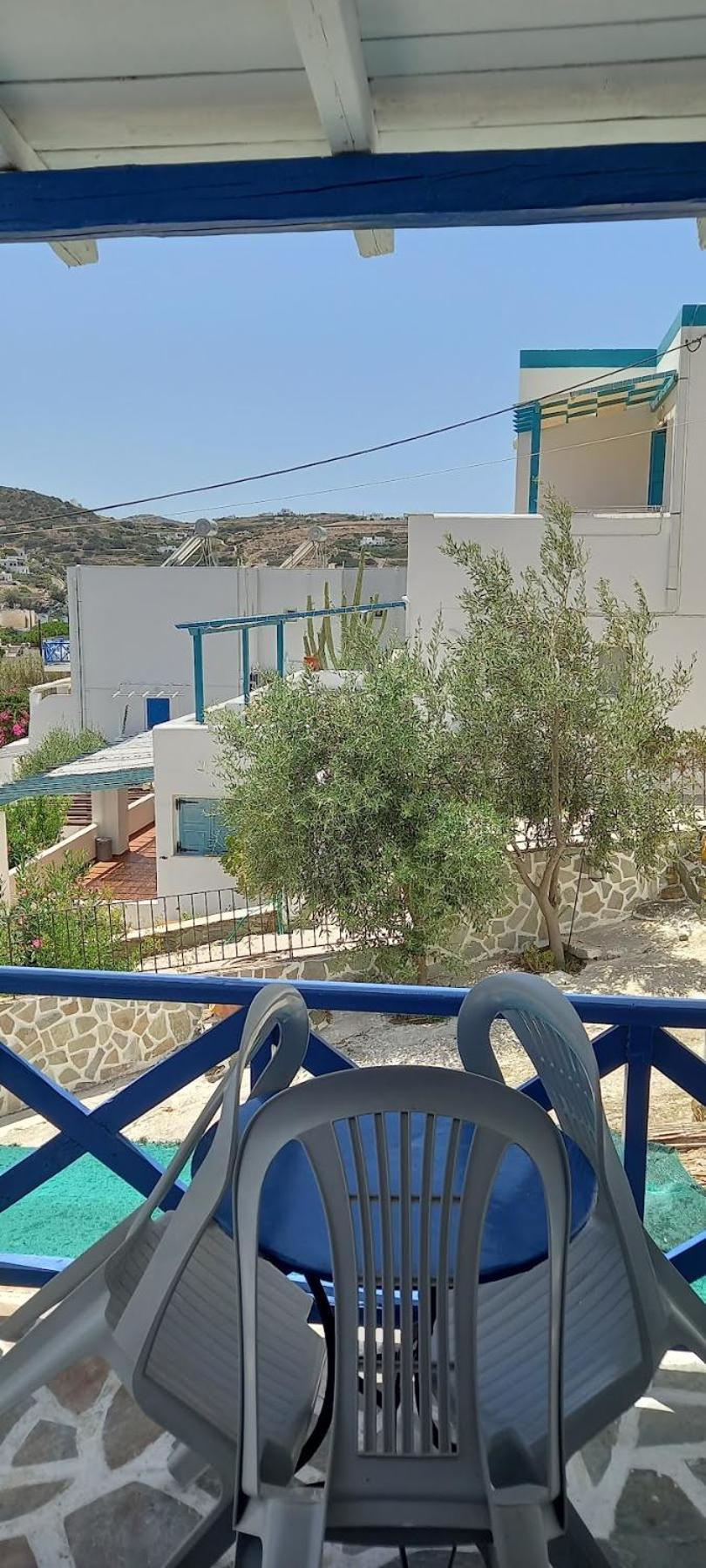 Aposperitis Rooms & Apartments Kini Exterior photo